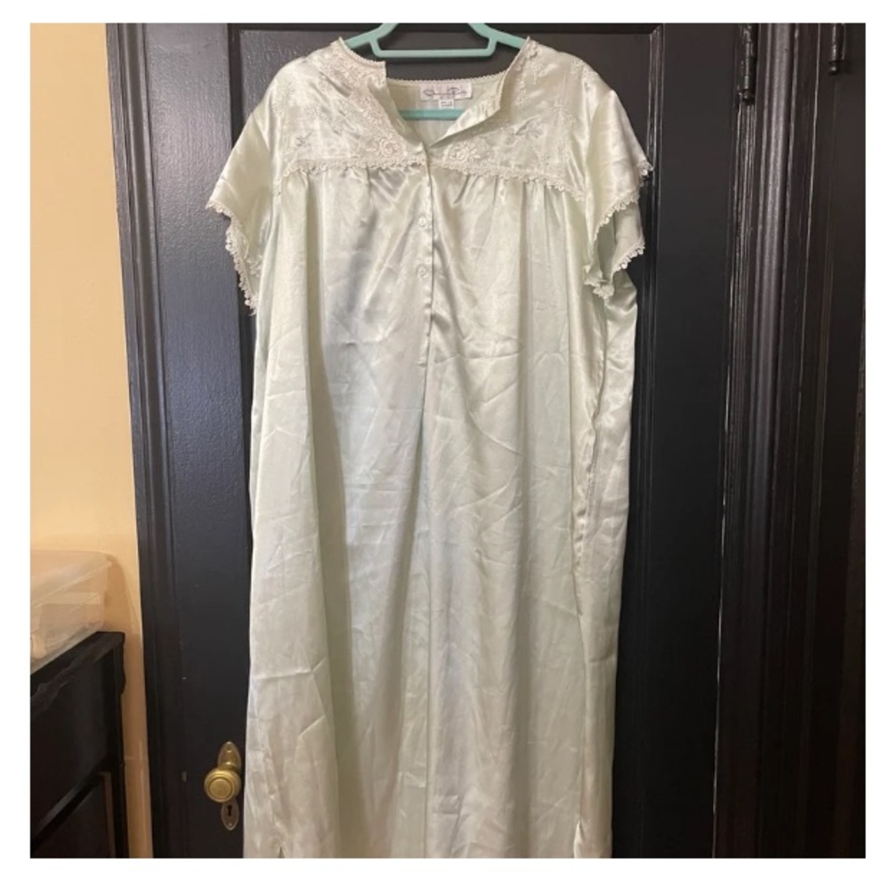 Vintage Oscar de la Renta Mint Green Nightgown Large